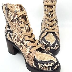 Vince Camuto Tan & Black Snakeskin Combat Moto Boots with Chunky Heel Sz.8.5